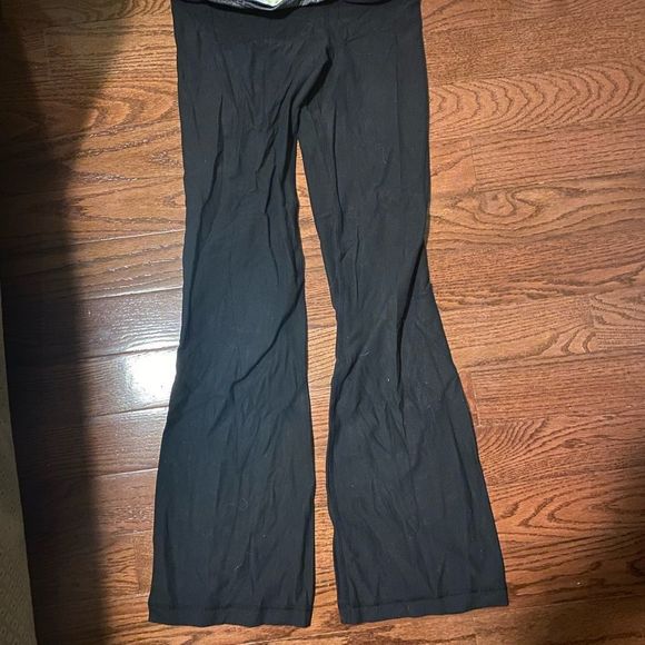 🔥NEW🔥LULULEMON YOGA PANTS - Picture 1 of 3